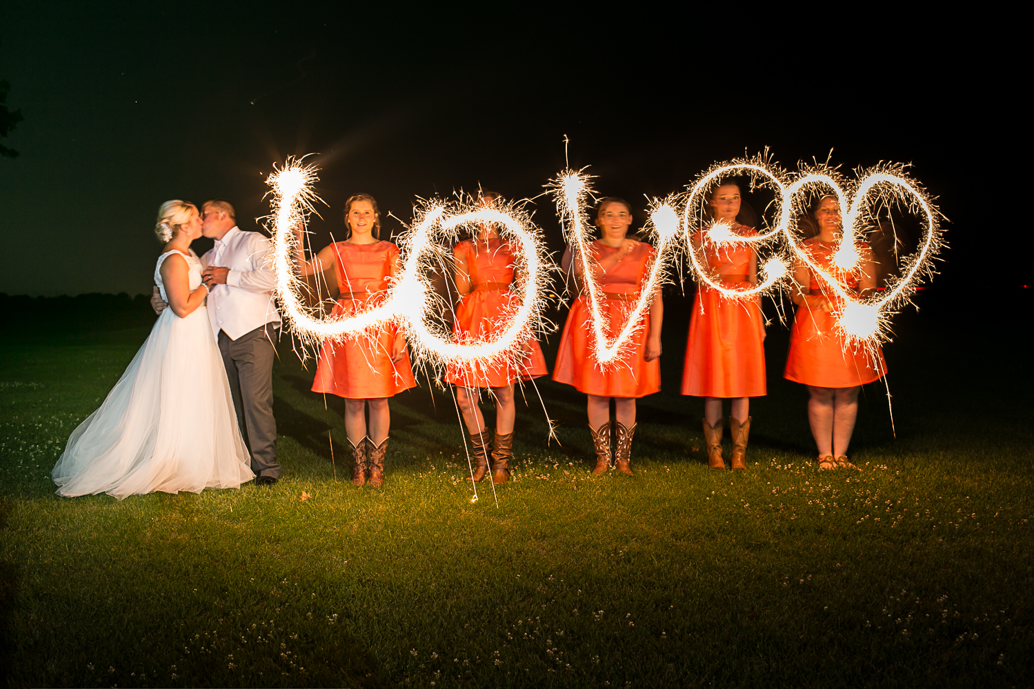 Wedding Sparklers: a BRIGHT idea