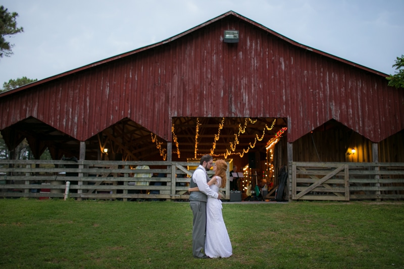 Farm wedding in Tennessee:Jessica and Matt