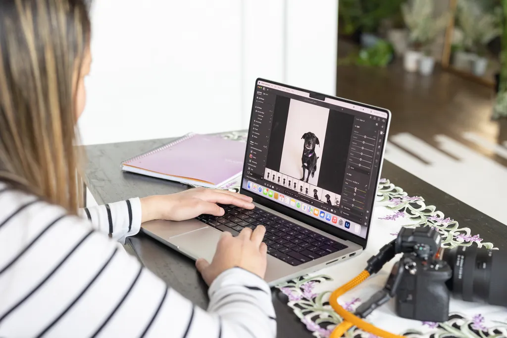 photographer using lightroom 