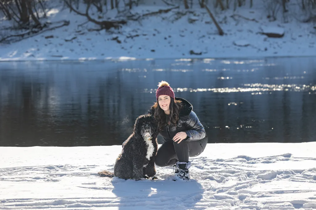 The Magic of Winter Pet Photography Sessions in Minnesota, photo 7 of 13